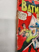 Load image into Gallery viewer, Vintage Batman Comics #174, 186, 258, 261
