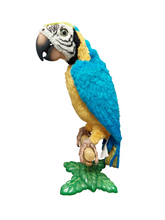 Load image into Gallery viewer, FurReal Friends Squakers McCaw

