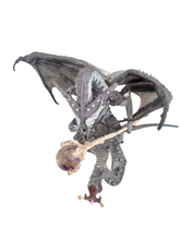Load image into Gallery viewer, McFarlane&#39;s Dragons Sorcerers Dragon Clan 3 (2006)
