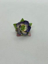 Load image into Gallery viewer, Floral Brooch (Made in England)
