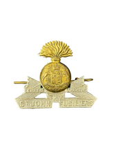 Load image into Gallery viewer, WW2 Canadian St. John Fusiliers Cap Badge (Bi-Metal)
