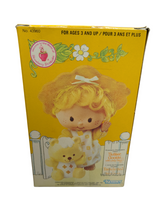 Load image into Gallery viewer, Strawberry Shortcake Butter Cookie Doll with Jelly Bear pet (open box, 1981)
