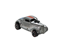 Load image into Gallery viewer, Hot Wheels Neet Streeter Silver (1975)
