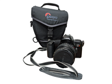 Load image into Gallery viewer, Canon EOS Rebel X Film Camera with Canon Zoom Lens 35-101mm and case
